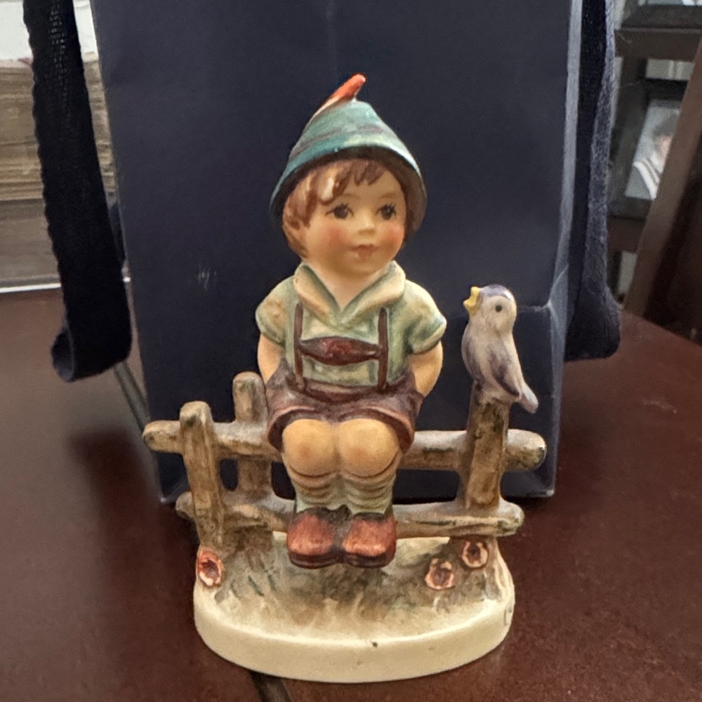 Goebel Cream and Blue Figurine Base